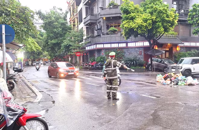 Công an phường Ba Đình: Quyết tâm cao đảm bảo an ninh, an toàn các sự kiện quan trọng của đất nước- Ảnh 4.