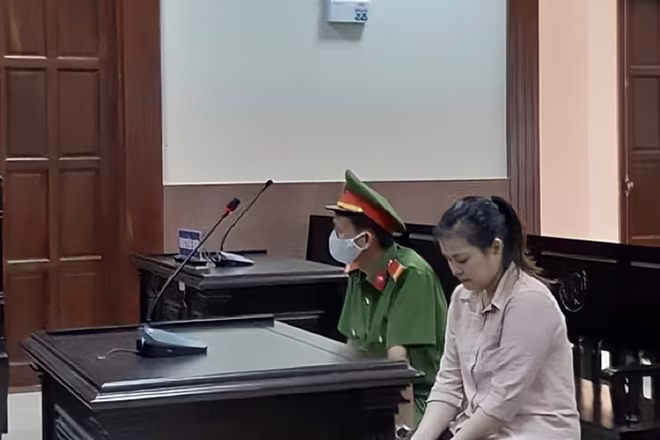 Đối tượng Nguyễn Thanh Ngọc tại phiên tòa xét xử phúc thẩm sáng 23-10 (Ảnh: Thanh Niên)