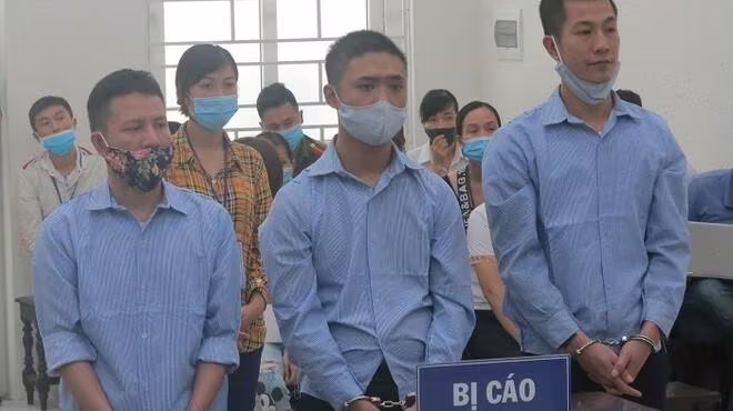 Bị cáo Nguyễn Đình Tùng tại phiên tòa ngày 16-7