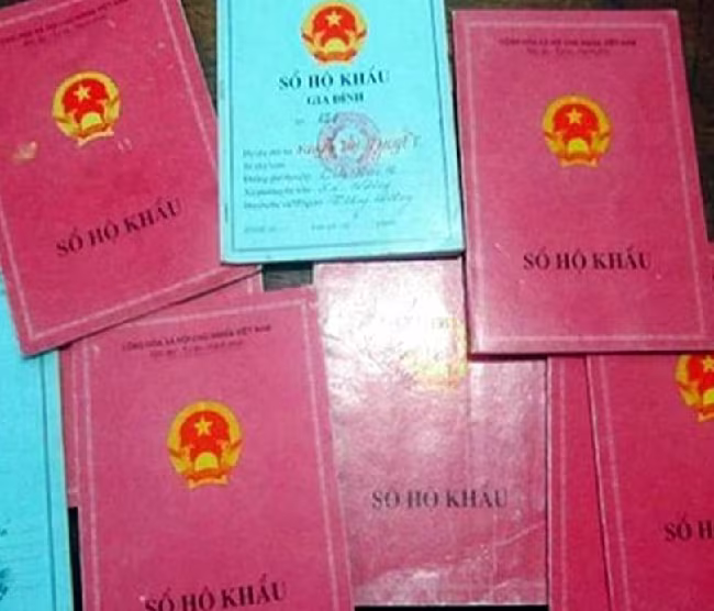 Bỏ quy định về sổ hộ khẩu, sổ tạm trú với nhóm tham gia BHYT hộ gia đình từ 1-1-2023