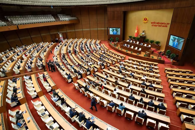 Quang cảnh phiên họp