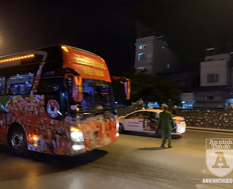 [TRỰC TIẾP] Chào đón những "người hùng" làm nên chiến thắng lịch sử tại SEA Games 30 ảnh 19