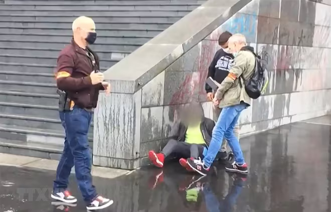 Vụ tấn công hôm 25-9 khiến ít nhất 4 người bị thương