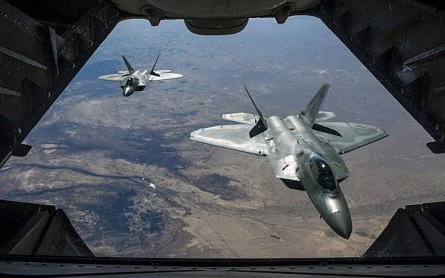 F-22 là một trong những máy bay chiến đấu tiên tiến nhất thế giới