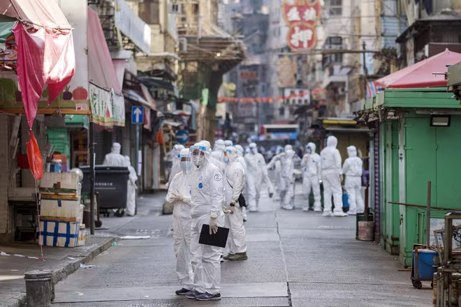 Hồng Kông đang ứng phó với làn sóng thứ 4 của đại dịch Covid-19 Hồng Kông đang ứng phó với làn sóng thứ 4 của đại dịch Covid-19