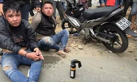 Hai đối tượng cướp giật đã bị phục kích, bắt gọn khi đang trên đường gây án Hai đối tượng cướp giật đã bị phục kích, bắt gọn khi đang trên đường gây án