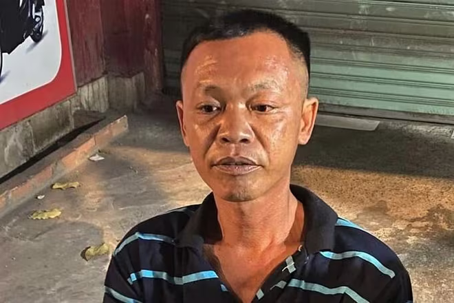 Nguyễn Quốc Lâm bị cảnh sát bắt giữ tại TP.HCM đêm 18-4 Nguyễn Quốc Lâm bị cảnh sát bắt giữ tại TP.HCM đêm 18-4