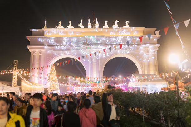 Danko Square rực rỡ vào những ngày cuối tuần Danko Square rực rỡ vào những ngày cuối tuần