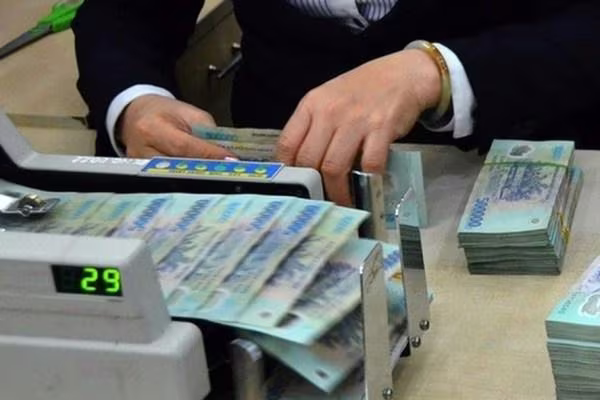 Áp lực nợ xấu và trích lập dự phòng của các ngân hàng trong tương lai là rất lớn Áp lực nợ xấu và trích lập dự phòng của các ngân hàng trong tương lai là rất lớn
