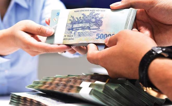 Các ngân hàng đang quyết liệt giành thị phần tiền gửi Các ngân hàng đang quyết liệt giành thị phần tiền gửi