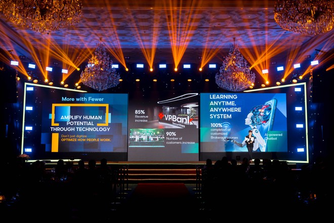 Hạng mục &quot;Đào tạo và phát triển con người&quot; là một trong những giải thưởng quan trọng và cạnh tranh khốc liệt nhất