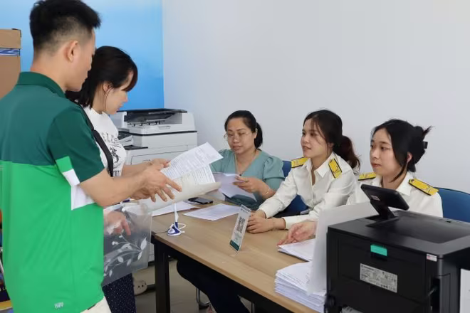 Việc hỗ trợ hộ kinh doanh chuyển thuế khoán sang kê khai phải tuyệt đối không phát sinh chi phí Việc hỗ trợ hộ kinh doanh chuyển thuế khoán sang kê khai phải tuyệt đối không phát sinh chi phí