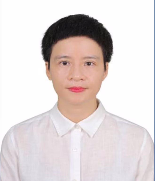 Bà Phạm Thị Huyền Trang