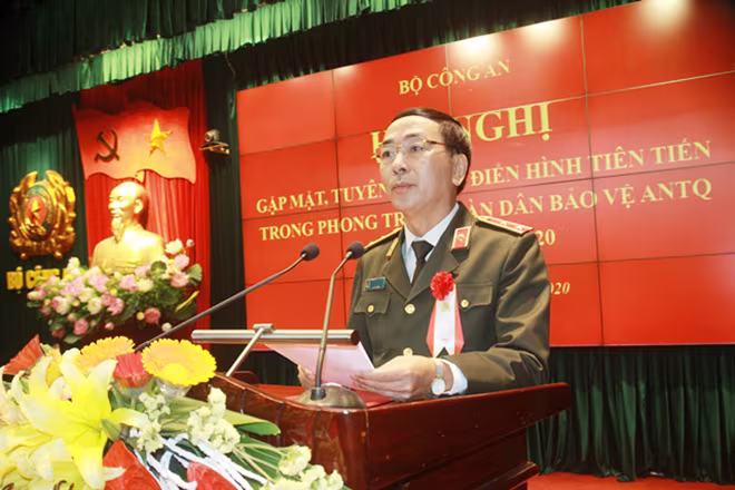 Đồng chí Trần Quốc Tỏ phát biểu chỉ đạo tại Hội nghị Đồng chí Trần Quốc Tỏ phát biểu chỉ đạo tại Hội nghị