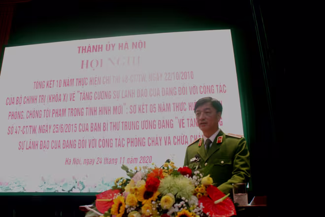 Thiếu tướng Nguyễn Duy Ngọc - Thứ trưởng Bộ Công an phát biểu tại hội nghị