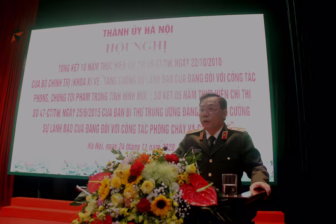 Thiếu tướng Nguyễn Hải Trung - Giám đốc CATP phát biểu tại hội nghị