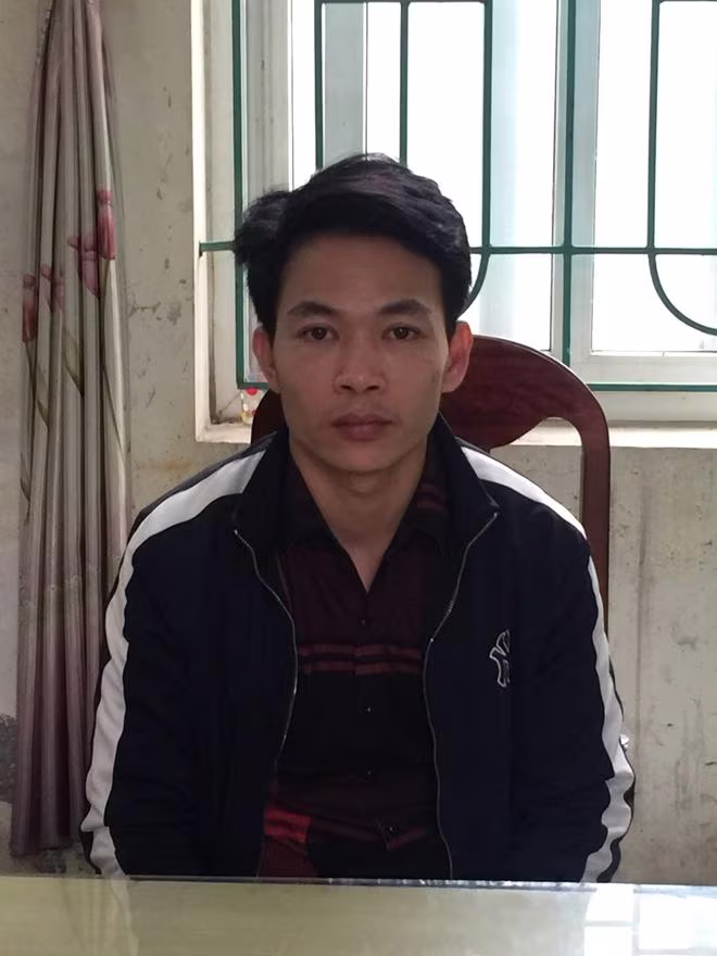 Đối tượng Châu tại trụ sở CAH Thạch Thất Đối tượng Châu tại trụ sở CAH Thạch Thất