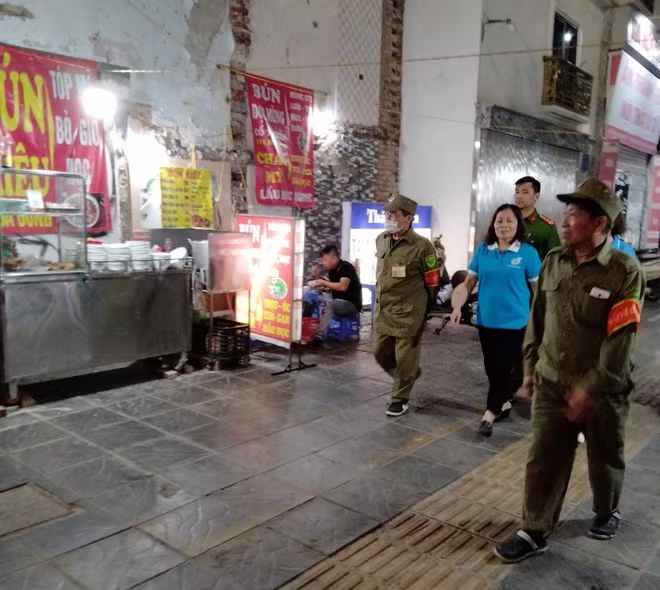 Những bước chân bình yên trên đường Minh Khai