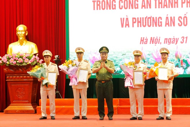 Cảnh sát điều tra