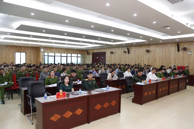Toàn cảnh hội nghị Toàn cảnh hội nghị