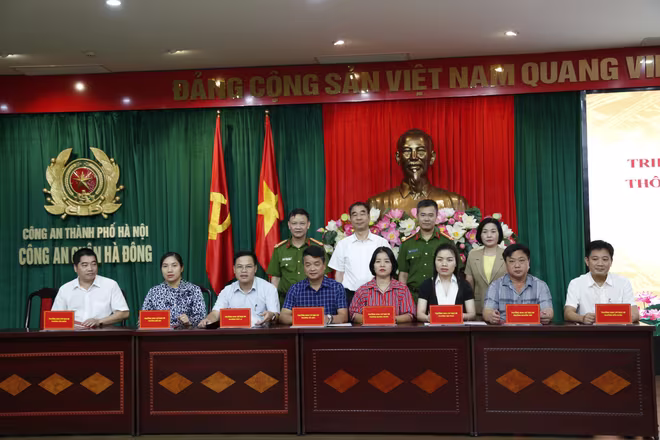 Các đơn vị ký kết, quyết tâm thực hiện mục tiêu xây dựng địa bàn trở thành &quot;vùng xanh trong phòng, chống ma túy&quot;