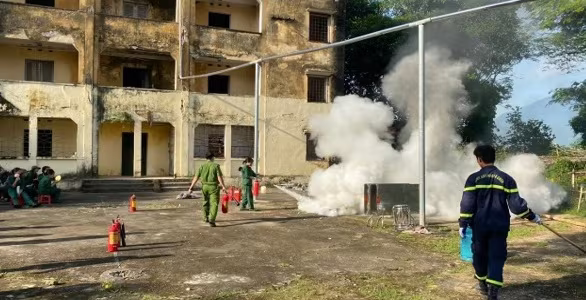 Chương trình diễn ra nghiêm túc, an toàn