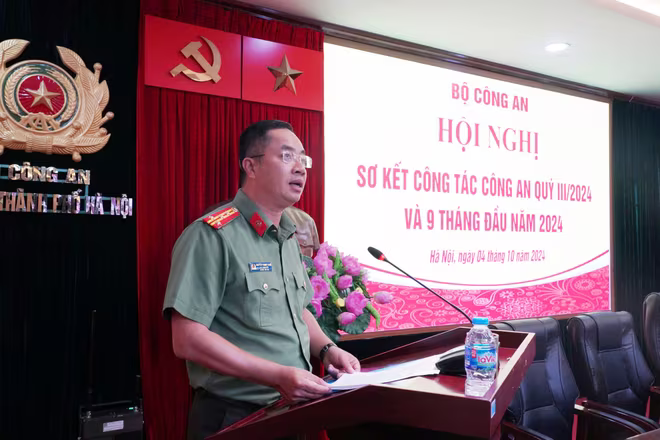 Đại tá Nguyễn Thành Long, Phó Giám đốc CATP Hà Nội tham luận từ điểm cầu CATP