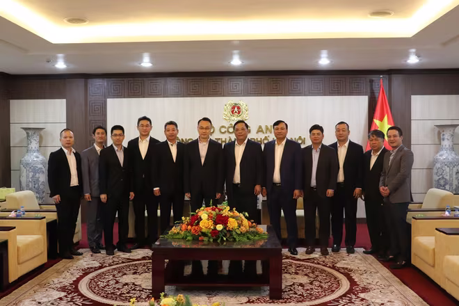 Trưởng Cơ quan đại diện Bộ Công an Trung Quốc thăm, làm việc tại Công an thành phố Hà Nội ảnh 2 Trưởng Cơ quan đại diện Bộ Công an Trung Quốc thăm, làm việc tại Công an thành phố Hà Nội ảnh 2