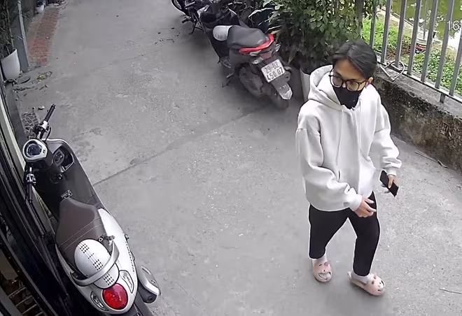 Vẻ ngoài thư sinh của tên gian Vẻ ngoài thư sinh của tên gian