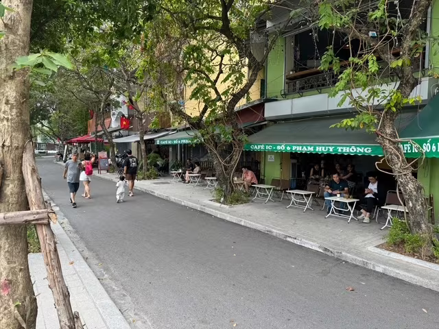 Cơ hội kinh doanh được đánh giá tiềm năng và tốt hơn so với trước thời điểm tổ chức không gian đi bộ Cơ hội kinh doanh được đánh giá tiềm năng và tốt hơn so với trước thời điểm tổ chức không gian đi bộ