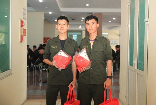 Ban tổ chức cảm ơn, tri ân những tấm lòng Với các chiến sỹ nghĩa vụ, tham gia chương trình sẽ là kỷ niệm đẹp
