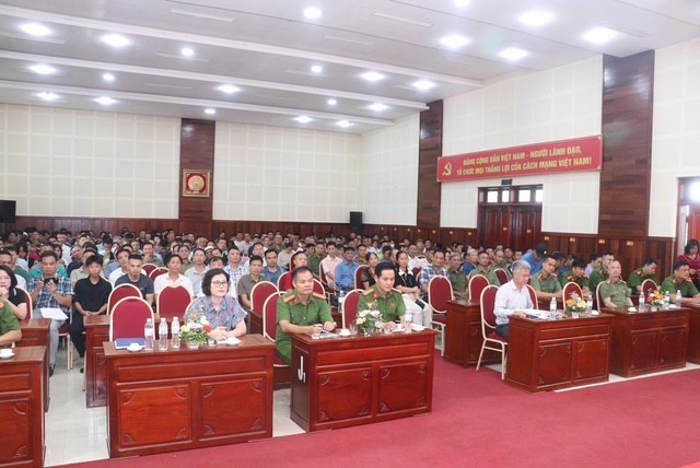Toàn cảnh hội nghị
