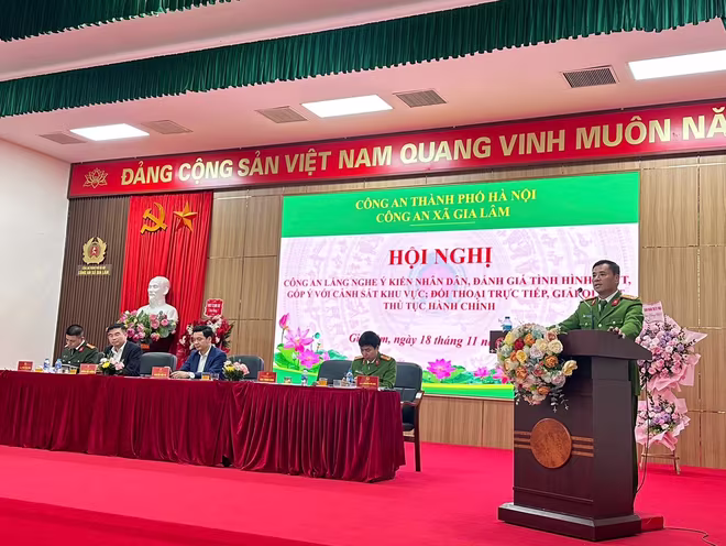 Thượng tá Đào Thanh Bình – Trưởng Công an xã Gia Lâm phát biểu tại hội nghị