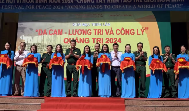 Triển lãm “Da cam - Lương tri và công lý” diễn ra từ ngày 19-7 đến 29-8 tại Bảo tàng Quảng Trị Triển lãm “Da cam - Lương tri và công lý” diễn ra từ ngày 19-7 đến 29-8 tại Bảo tàng Quảng Trị