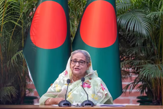 Thủ tướng Sheikh Hasina đột ngột từ chức và bỏ trốn dù là nguyên thủ quốc gia tại vị lâu nhất ở Bangladesh Thủ tướng Sheikh Hasina đột ngột từ chức và bỏ trốn dù là nguyên thủ quốc gia tại vị lâu nhất ở Bangladesh