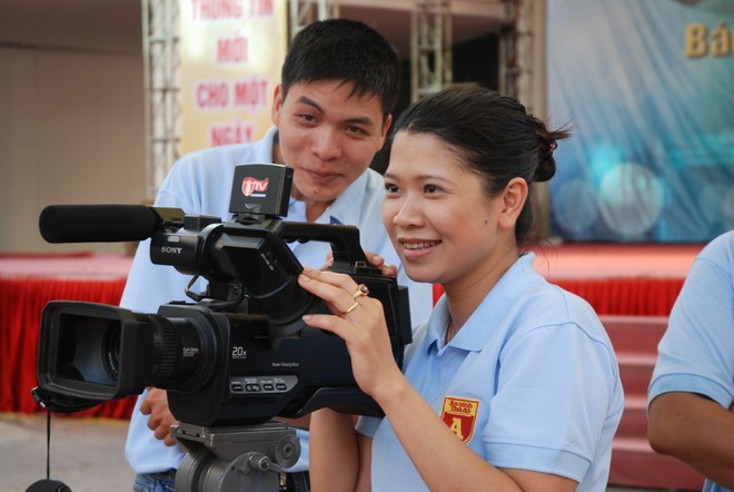 Phóng viên An ninh Thủ đô tác nghiệp