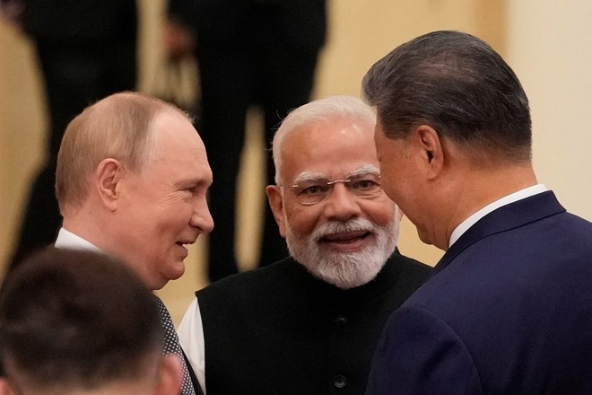Cuộc gặp tay ba giữa Tổng thống Nga Vladimir Putin - Chủ tịch Trung Quốc Tập Cận Bình - Thủ tướng Ấn Độ Narendra Modi