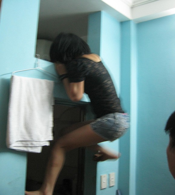 Trắng đêm cùng triệt phá vụ "đập đá" trong nhà nghỉ ảnh 4 Trắng đêm cùng triệt phá vụ "đập đá" trong nhà nghỉ ảnh 4