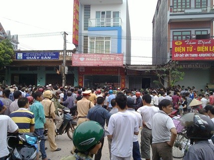Hung thủ trở lại hiện trường vụ thảm án để theo dõi công an? ảnh 1 Hung thủ trở lại hiện trường vụ thảm án để theo dõi công an? ảnh 1