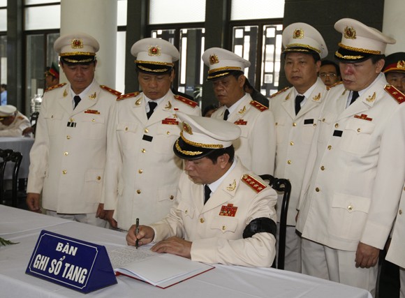 Các đồng chí lãnh đạo cao cấp tiếc thương Đại tướng Võ Nguyên Giáp ảnh 7 Các đồng chí lãnh đạo cao cấp tiếc thương Đại tướng Võ Nguyên Giáp ảnh 7