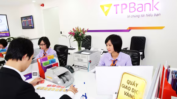 Ngân hàng Tiên Phong nhận bằng khen về thành tích tái cơ cấu ảnh 1 Ngân hàng Tiên Phong nhận bằng khen về thành tích tái cơ cấu ảnh 1