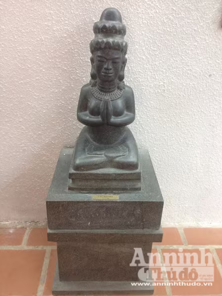 "Giáp mặt" các vị thần huyền bí ở Tháp Bà Poh Naga ảnh 12 "Giáp mặt" các vị thần huyền bí ở Tháp Bà Poh Naga ảnh 12