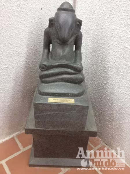 "Giáp mặt" các vị thần huyền bí ở Tháp Bà Poh Naga ảnh 17 "Giáp mặt" các vị thần huyền bí ở Tháp Bà Poh Naga ảnh 17