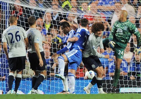 Chelsea xóa dớp trên sân nhà ảnh 1 Chelsea xóa dớp trên sân nhà ảnh 1