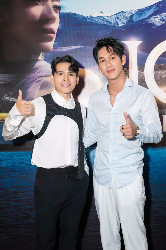 Song Luân chúc mừng MV mới của Quốc Thiên Song Luân chúc mừng MV mới của Quốc Thiên