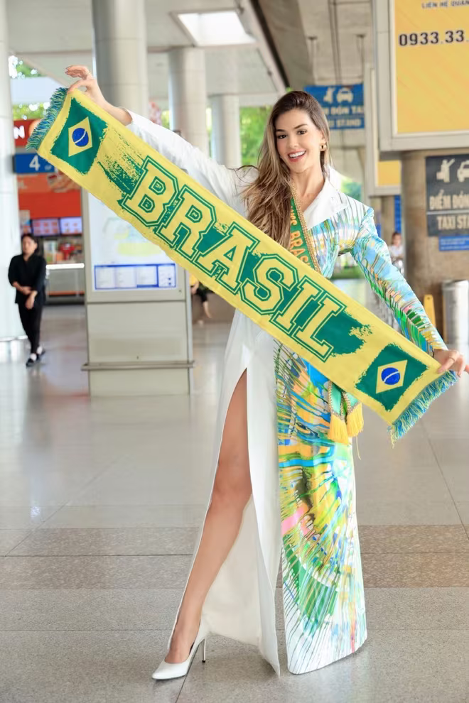 Hoa hậu trái đất Brasil được đánh giá là một gương mặt tiềm năng cho vương miện năm nay Hoa hậu trái đất Brasil được đánh giá là một gương mặt tiềm năng cho vương miện năm nay