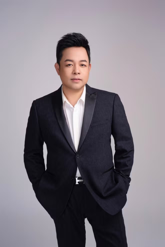 Hình ảnh mới của Quang Lê được đăng tải trên trang cá nhân khiến nhiều người bất ngờ