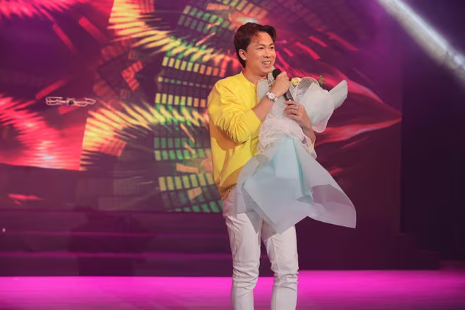 Ca sĩ Hồ Việt Trung Ca sĩ Hồ Việt Trung