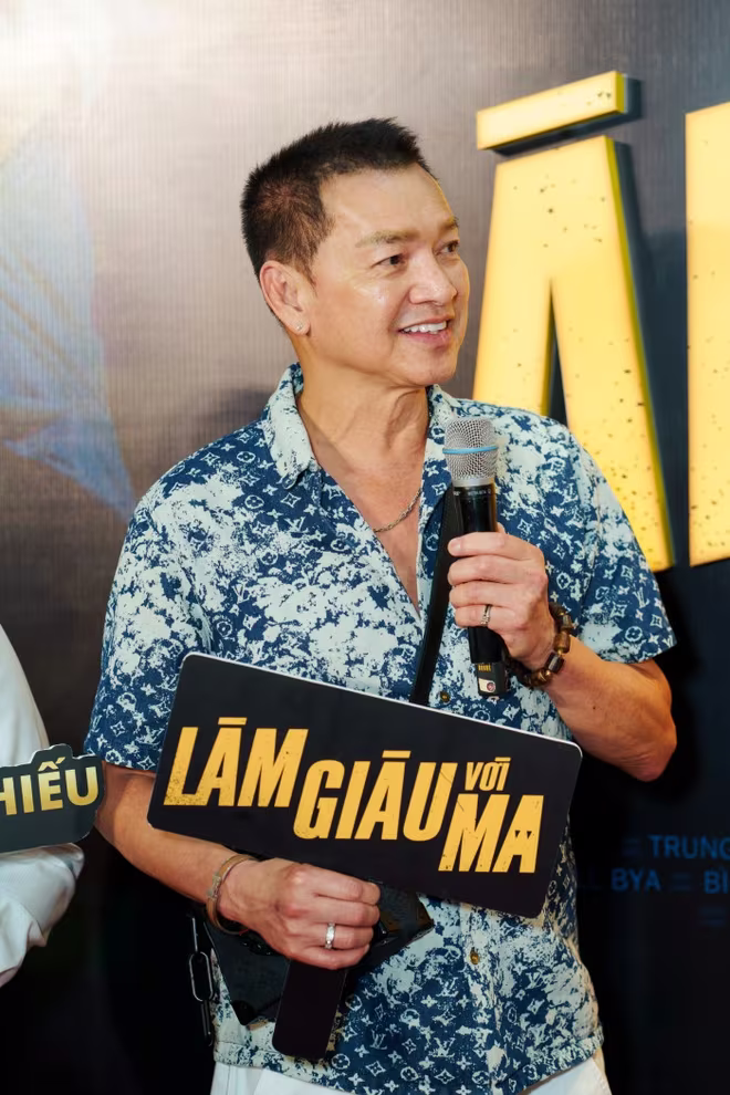 Nghệ sĩ Quang Minh với vai diễn "ông trùm" hứa hẹn nhiều bất ngờ Nghệ sĩ Quang Minh với vai diễn "ông trùm" hứa hẹn nhiều bất ngờ