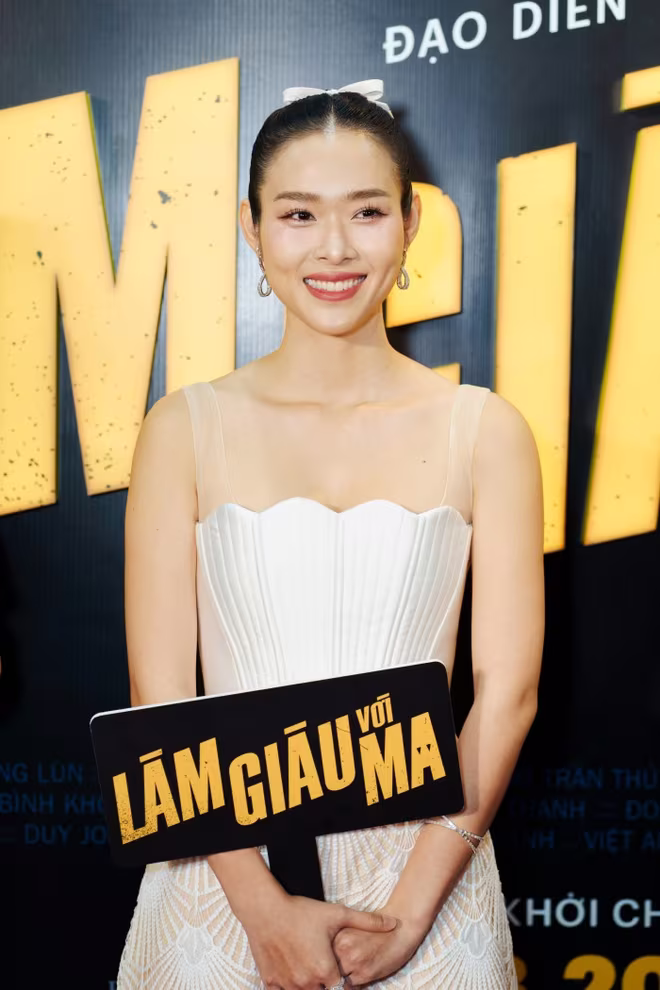 Diệp Bảo Ngọc hoá thân là ma nữ xinh đẹp nhất màn ảnh Việt Diệp Bảo Ngọc hoá thân là ma nữ xinh đẹp nhất màn ảnh Việt